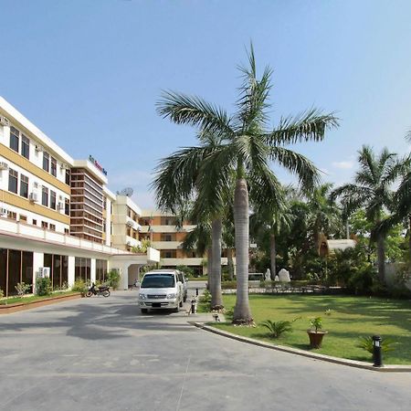 Nadi Myanmar Hotel Mandalay Exteriör bild